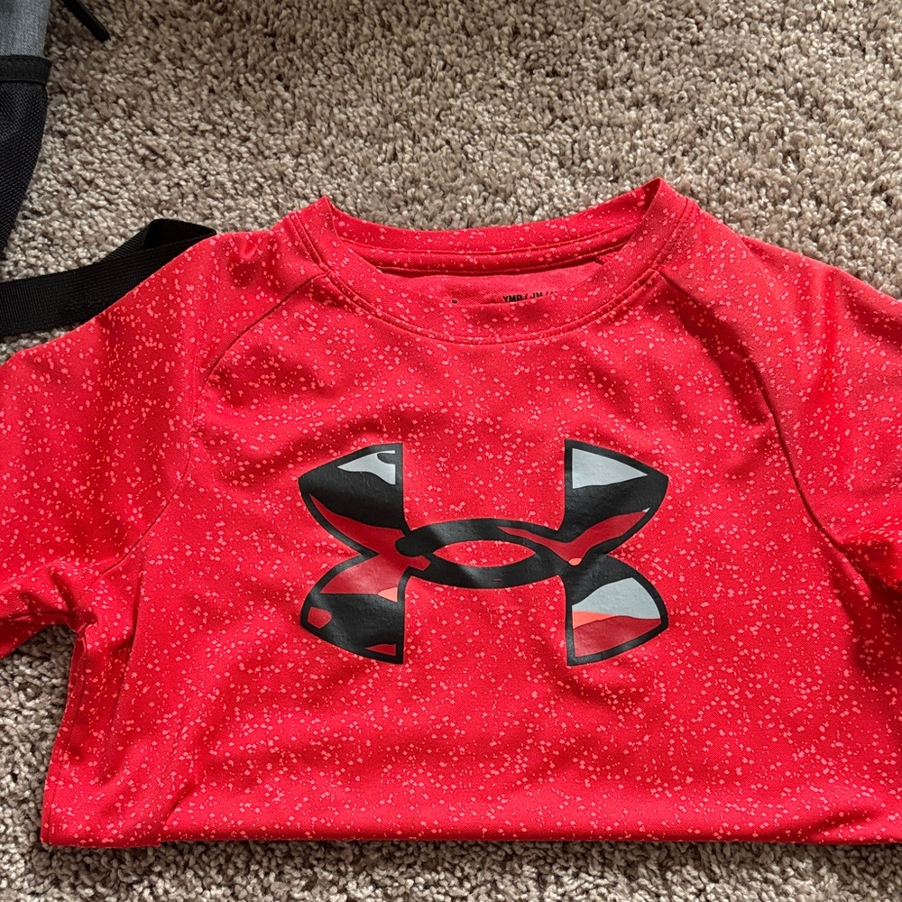 Under Armour Red Speckled Logo Tee